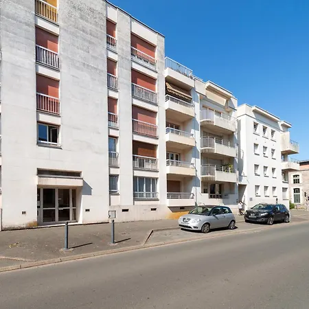 L'evain - 800m Centre - 850m Gare شقة